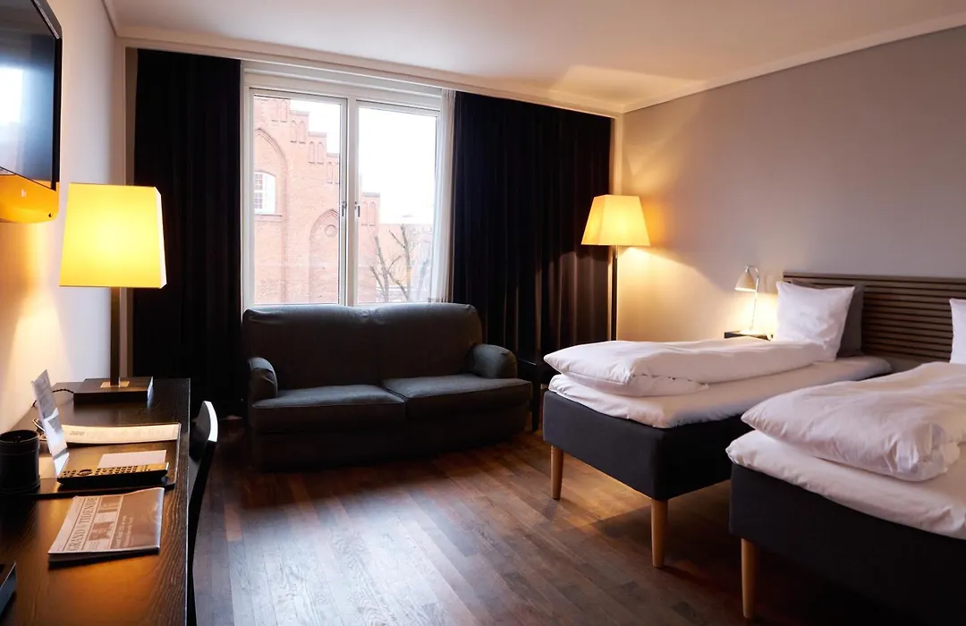 First Hotel Grand-1